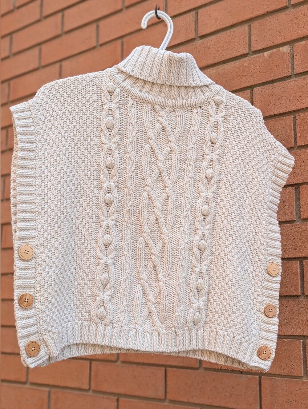 Nula Bug Kids' (Size 8) Sleeveless Beige Cable-Knit Turtleneck Sweater Vest